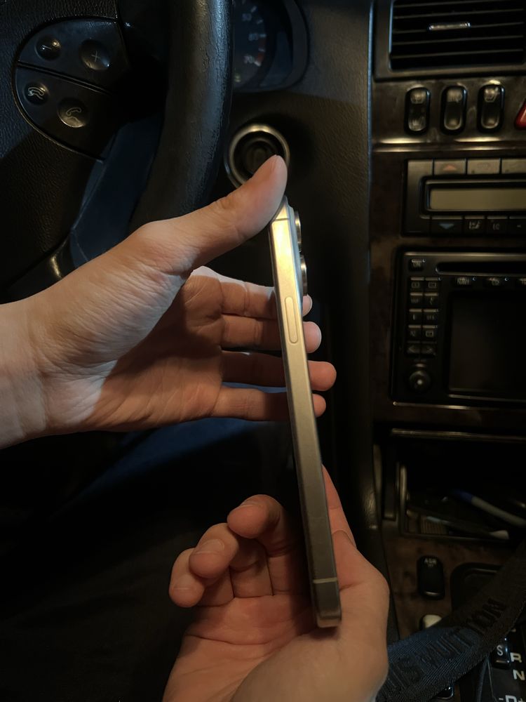 Iphone 15 pro max СРОЧНО