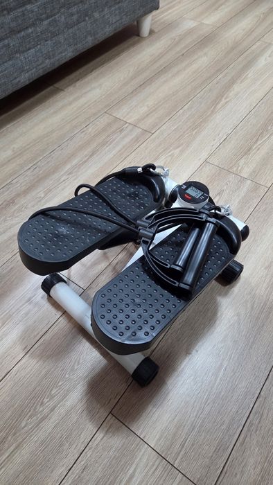 Степер за домашни тренировки