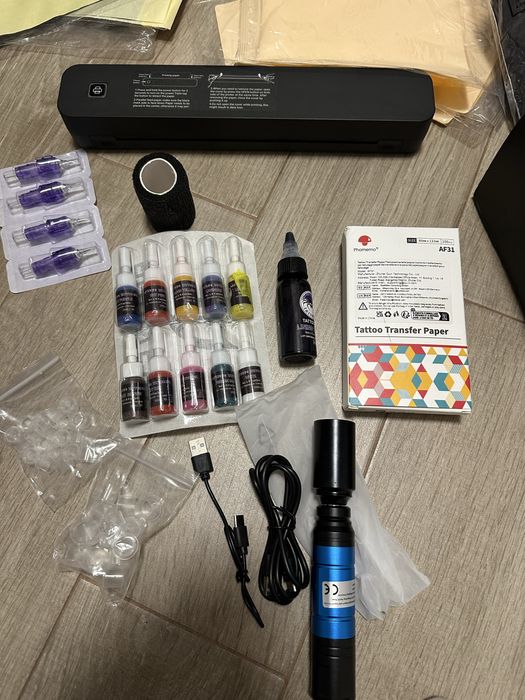 Kit complet de tatuat