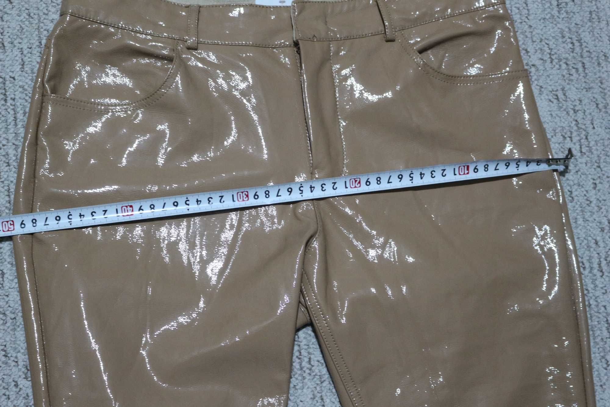 Pantaloni latex imitatie piele noi fara eticheta de la MOTIVI