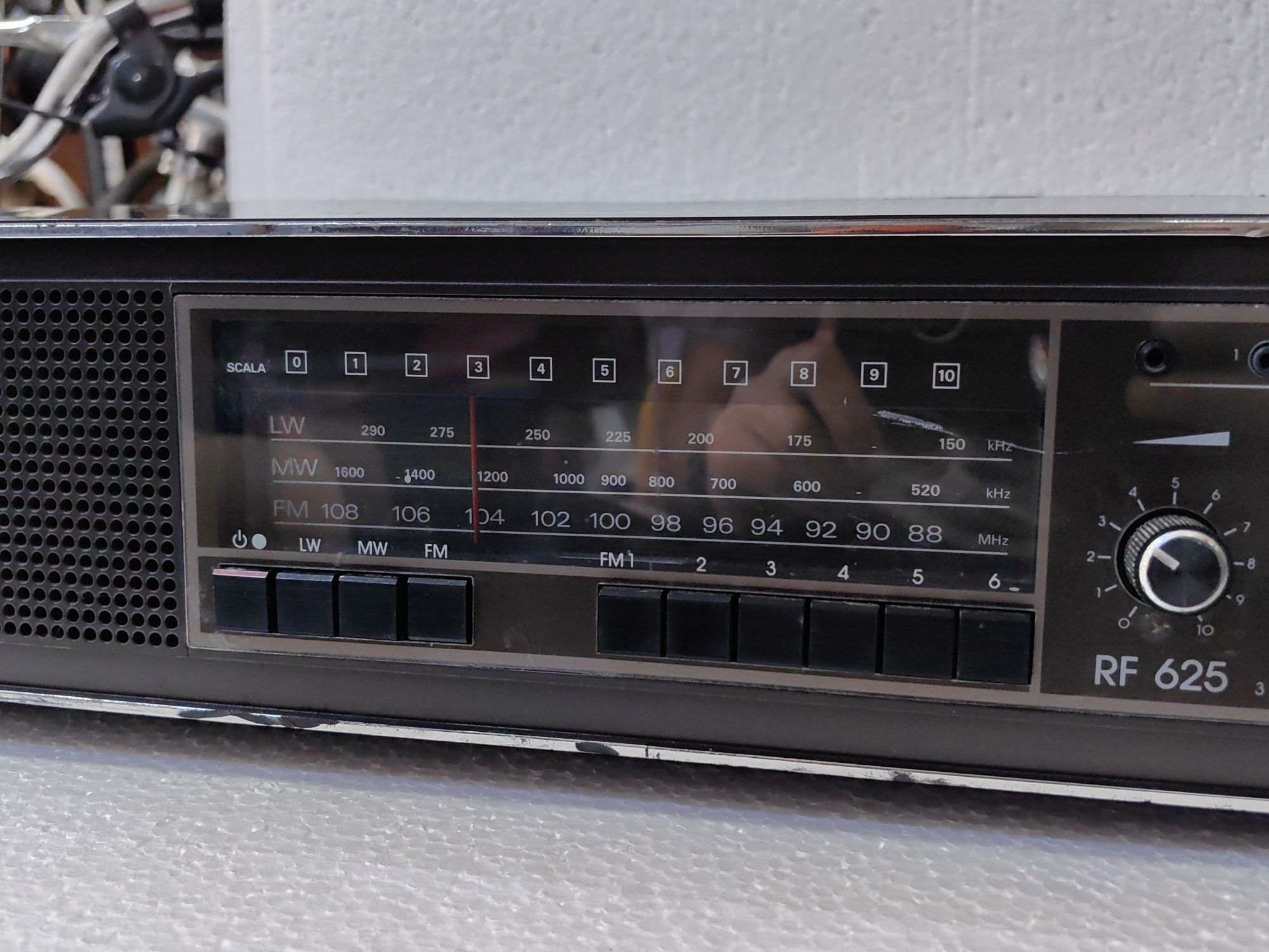 Радио Grundig RF 625