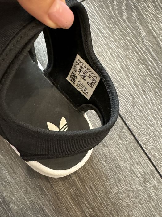 Сандали Adidas 28 номер