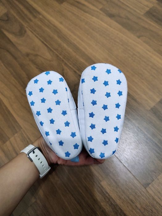 Adidași bebe super drăguți, tip Converse, Mărimea 19 (3-6 Luni)