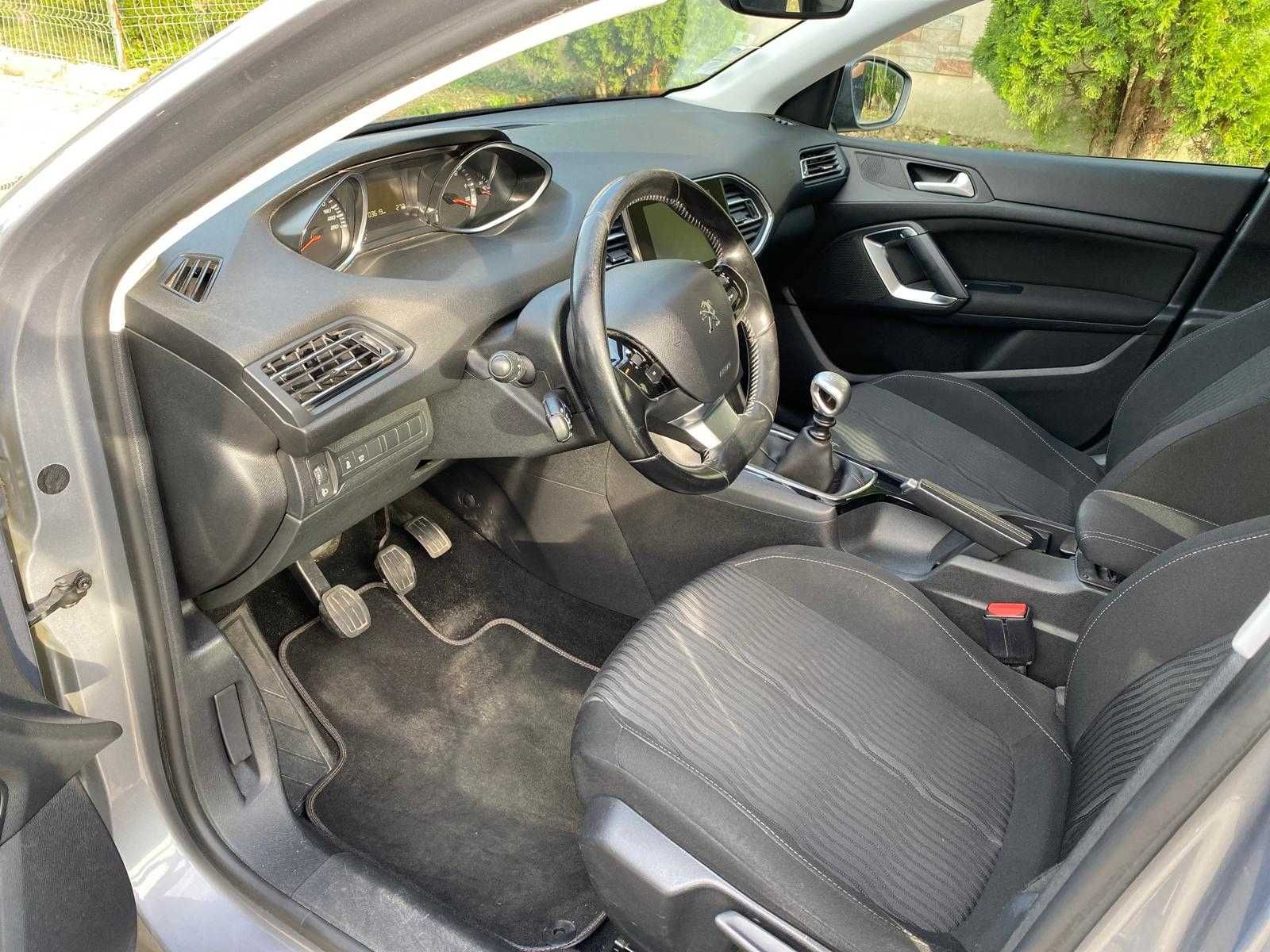 Vând Peugeot 308