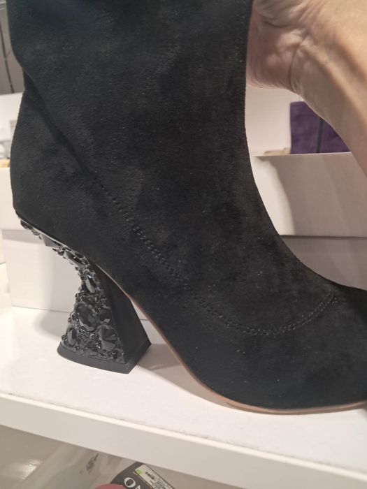 Cizme de piele noi