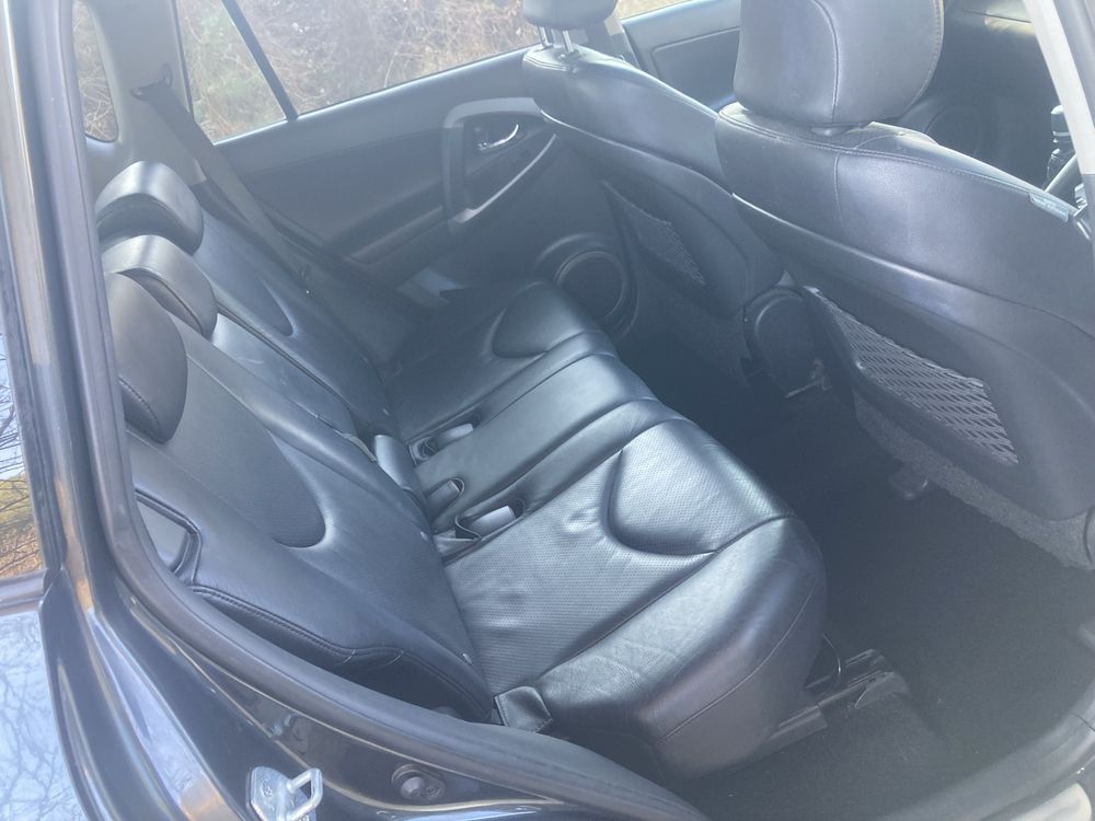 Тойота Рав4 /Toyota Rav4 2.2D-CAT 177кс /2007г/ НА ЧАСТИ