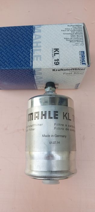 Запчасти новые на Мерседес W124