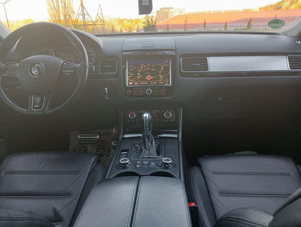 VW Touareg R line 2014/Full/245Cp/DyneAudio/Padele volan/Panoramic