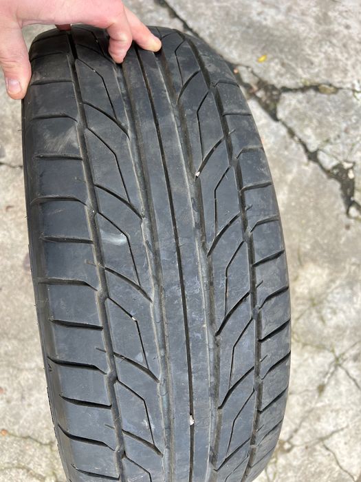 Anvelope japoneze Nitto, dimensiune 215/55/17, vara.