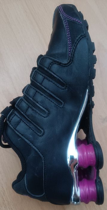 Дамски маратонки Nike Shox NZ Black Plum 36 номер