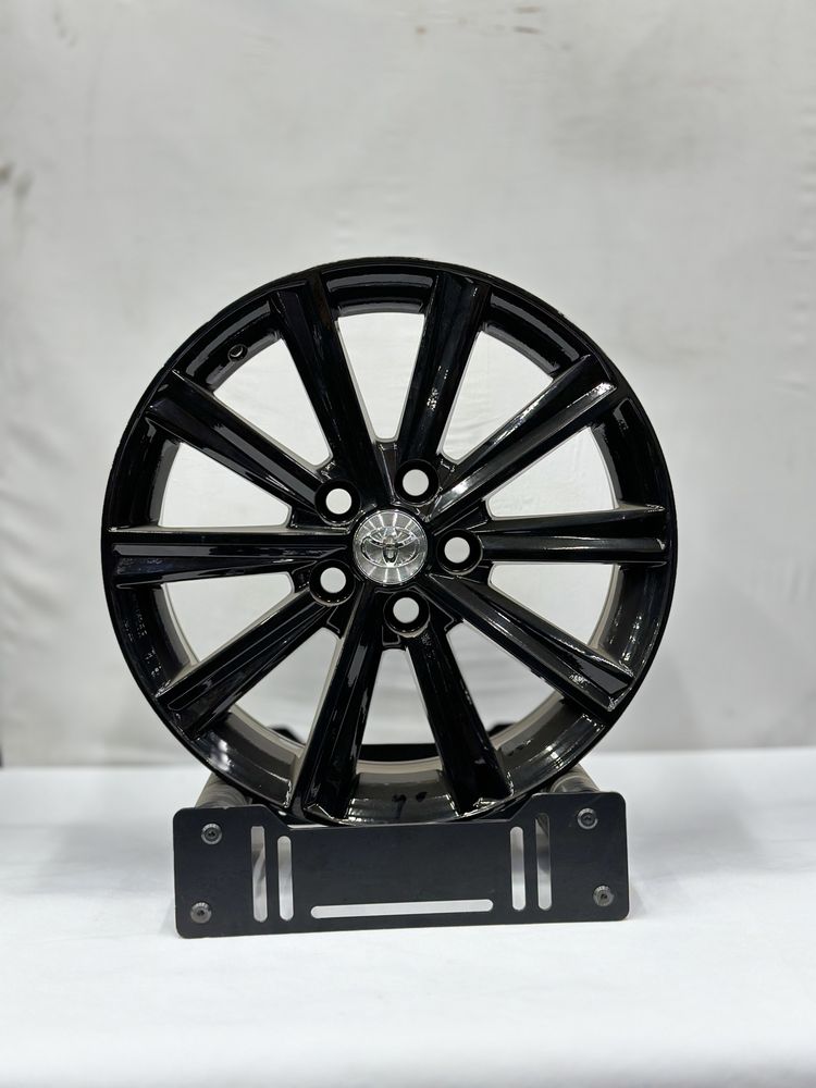 Продается комплект диск R17 5x114.3