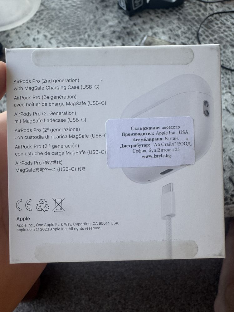 Airpods type c.