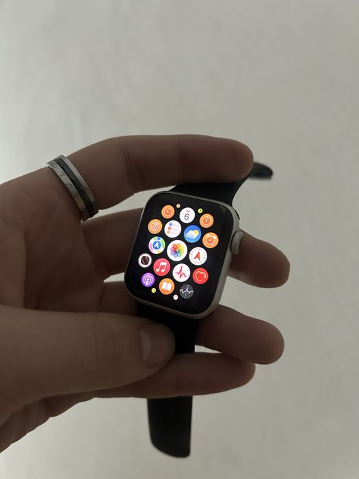 Продам Apple Watch 5 series 40mm