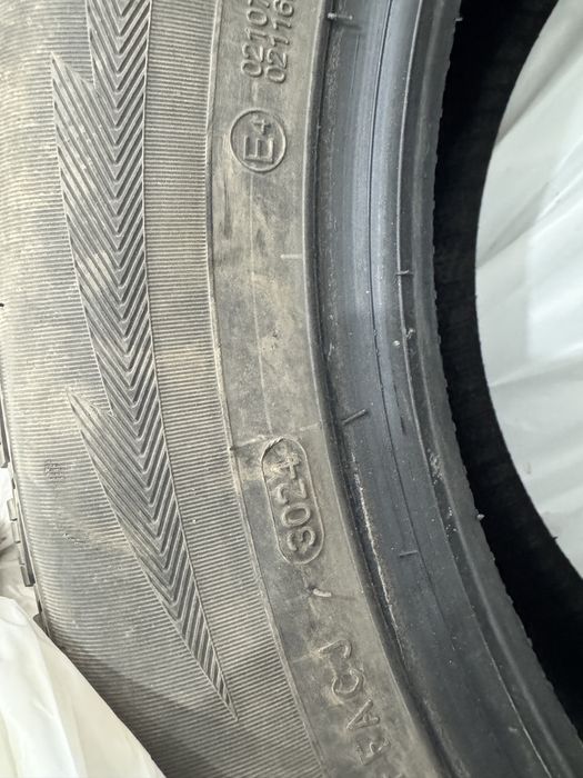 Продам шины Goodride z-506 225/55/17 101т   с шипами новые абсолютно