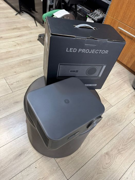 Amanet F28: Proiector LED Happrun JQ820 inteligent wifi 6