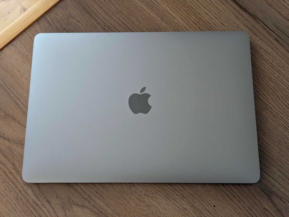 MacBook Pro 13 2018