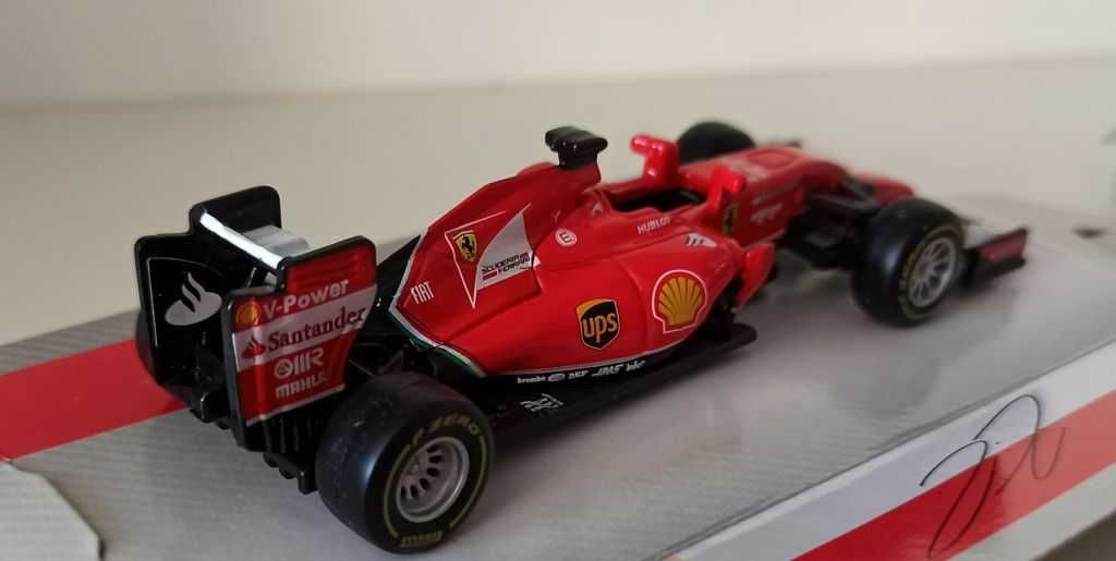 Macheta Ferrari F14-T Kimi Raikkonen Formula 1 2014 -Bburago 1/43 F1