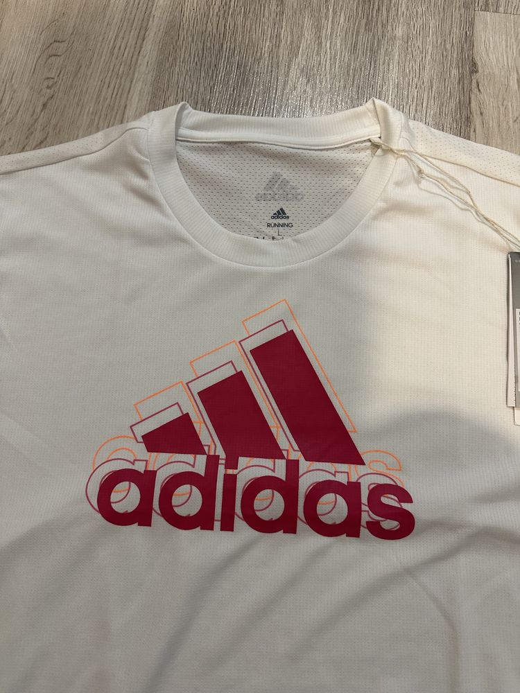 Tricou nou Adidas