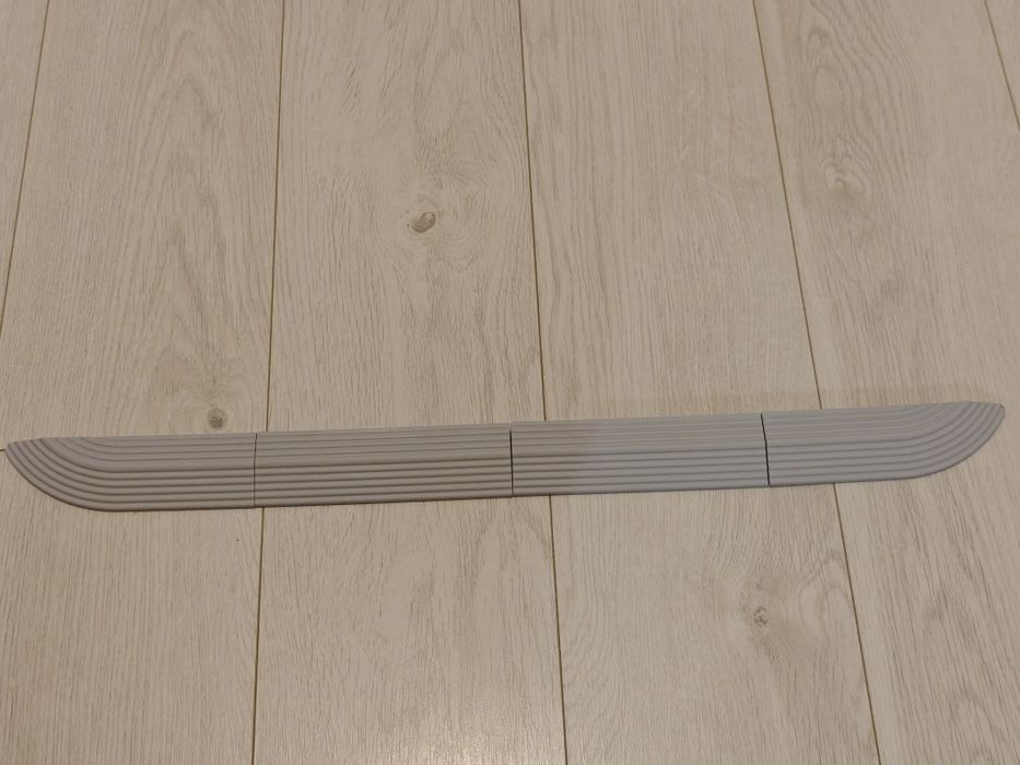 Prag trecere aspirator robot