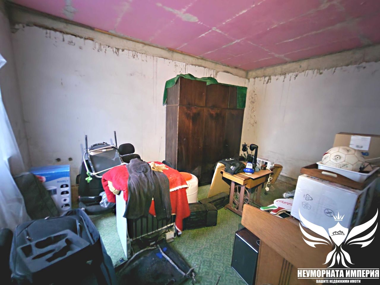 Продава се Къща в Асеновград - 384 кв.м за 391 €/кв.м - Снимка #13