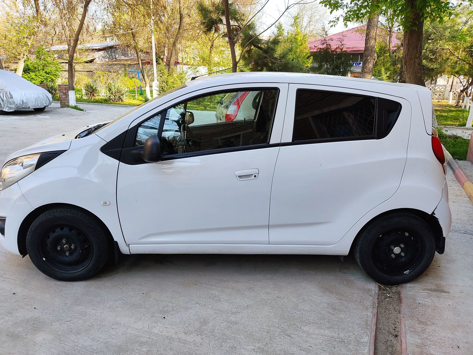 Spark avtomat svoi
