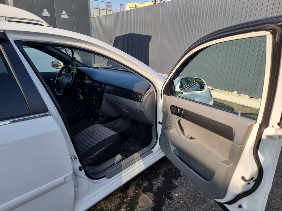 Gentra 2016/2017, 2-pozitsiya, kraskasi toza