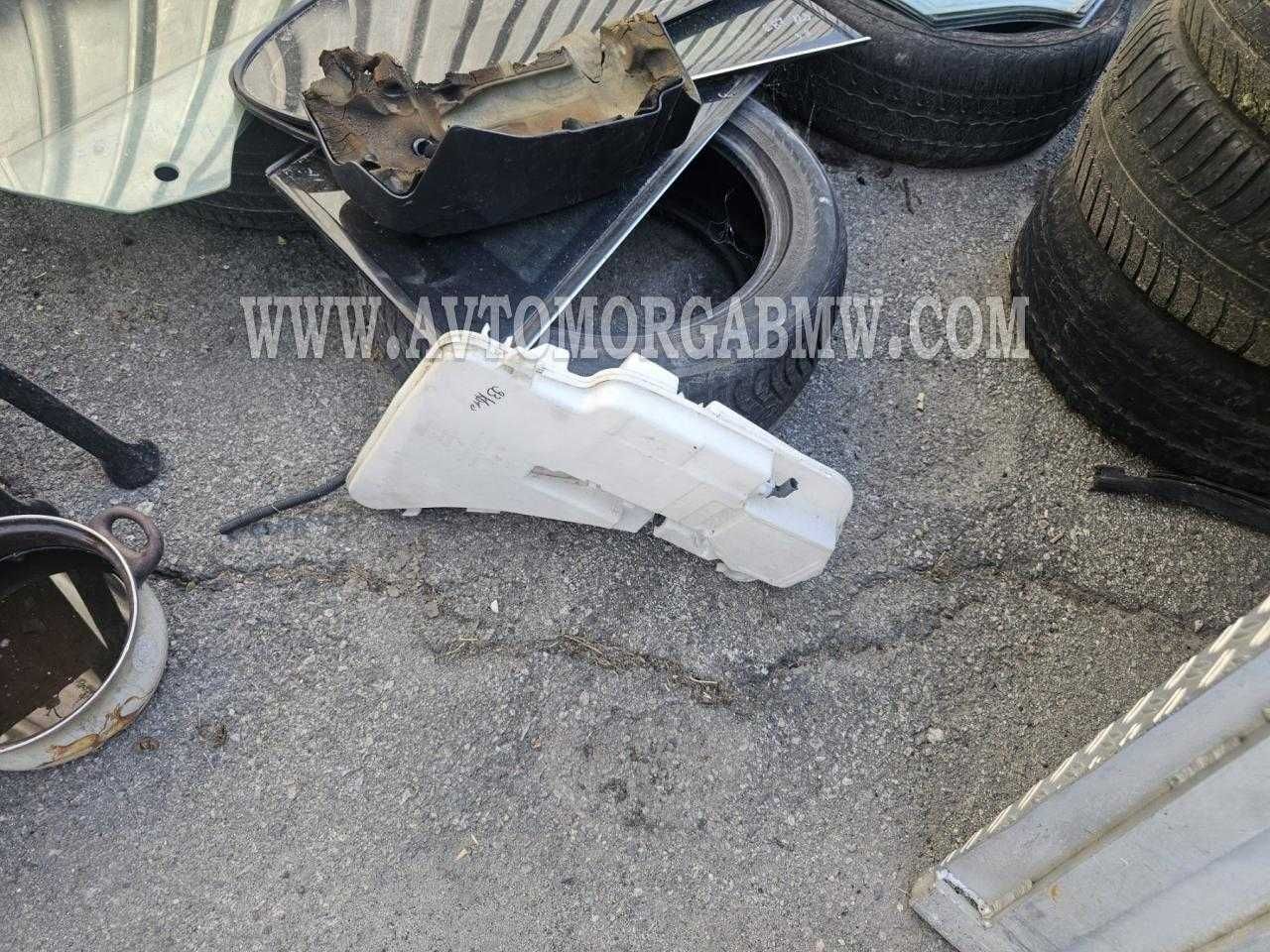 БМВ  Казанче за чистачки вода пръскалки помпичка пълначка помпа BMW *