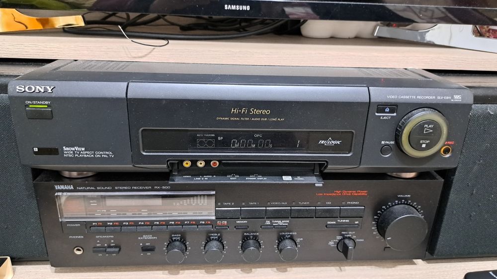 Videorecorder VHS Hi-Fi Stereo SONY SLV-E811