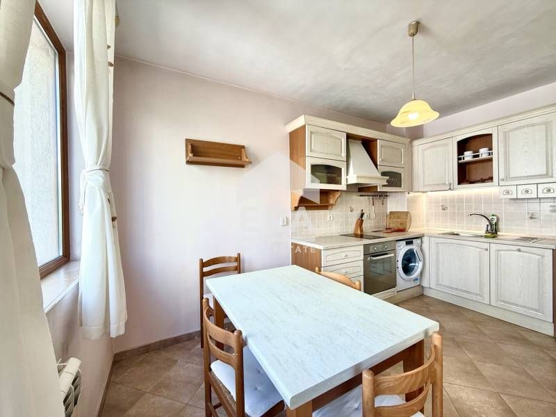 Дава се под наем Двустаен апартамент в София, Красно село - 70 кв.м за 700 € - Снимка #2