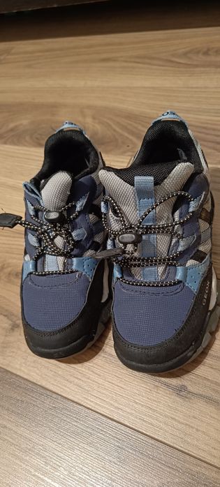 Vând ghete Geox unisex