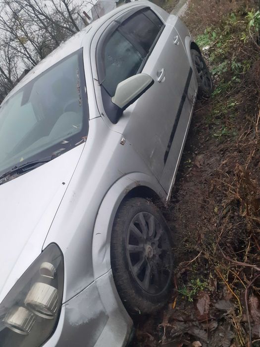 Dezmembrez Opel Astra H, 1.9 CDTI, 150 Cp , an 2004