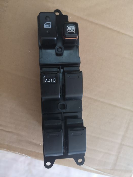 Блок кнопок управления стеклоподъемниками Тойота Камри, Карина Е.