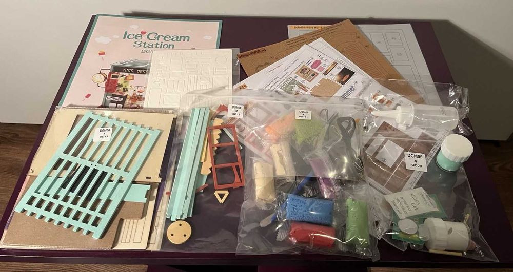 DIY Макет за сглобяване TSvetnoy - Ice cream station (Направи си сам)