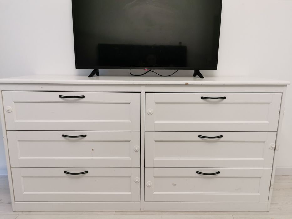 Vand comoda de la ikea