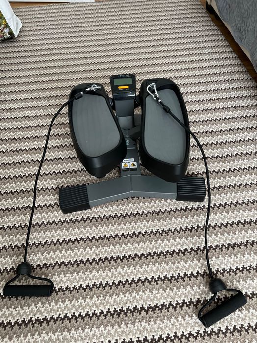 Stepper cu corzi adus din SUA