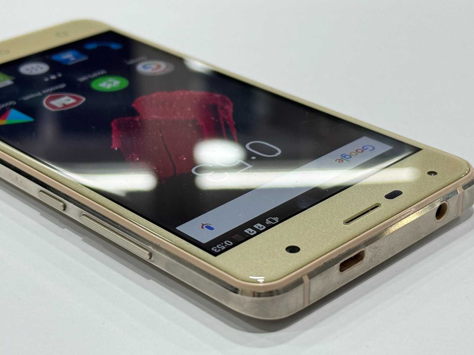 Телефон - Prestigio Muze D5