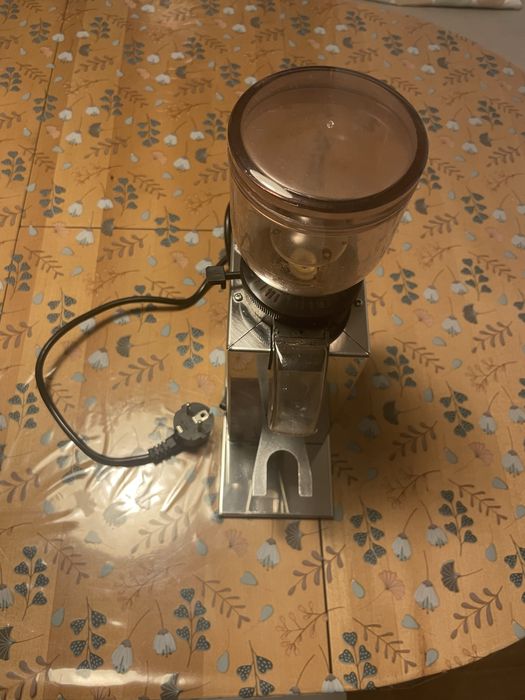 Кафемелачка Combina bar