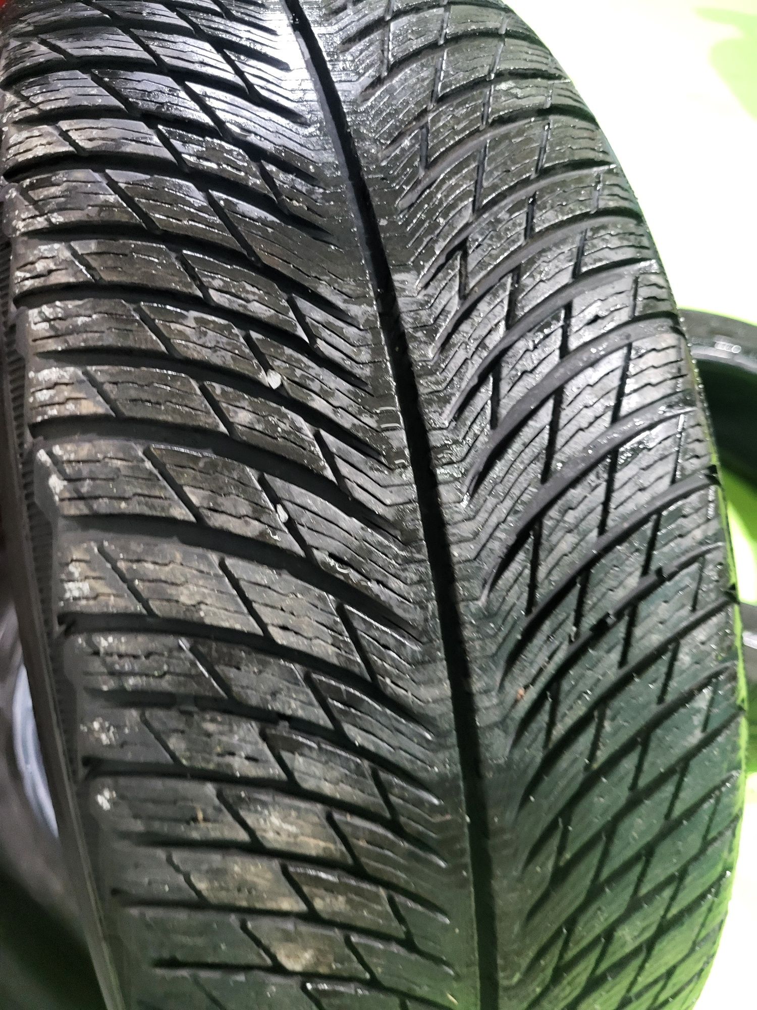2 бр зимни 235/55/17 Michelin