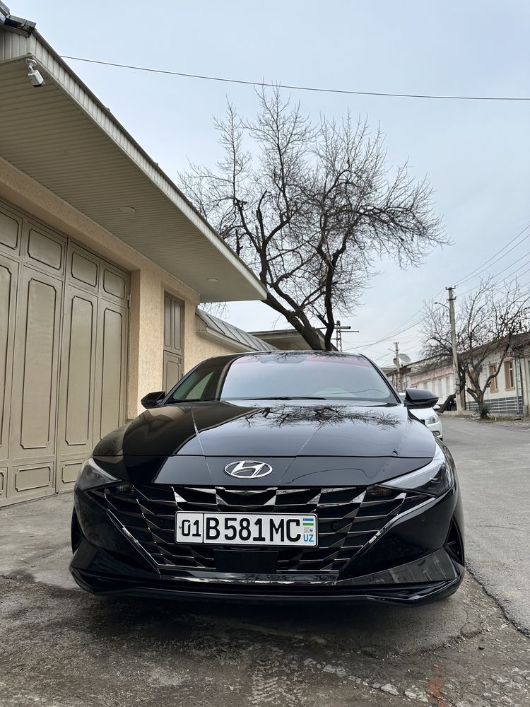 Hyundai elantra 2022  mmm