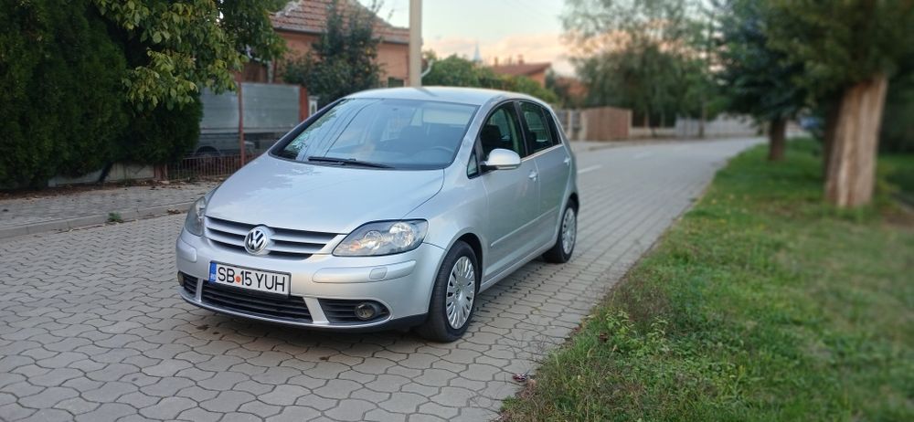 Vw Golf 5 plus motor 1.4 benzina an 2008 acte la zii