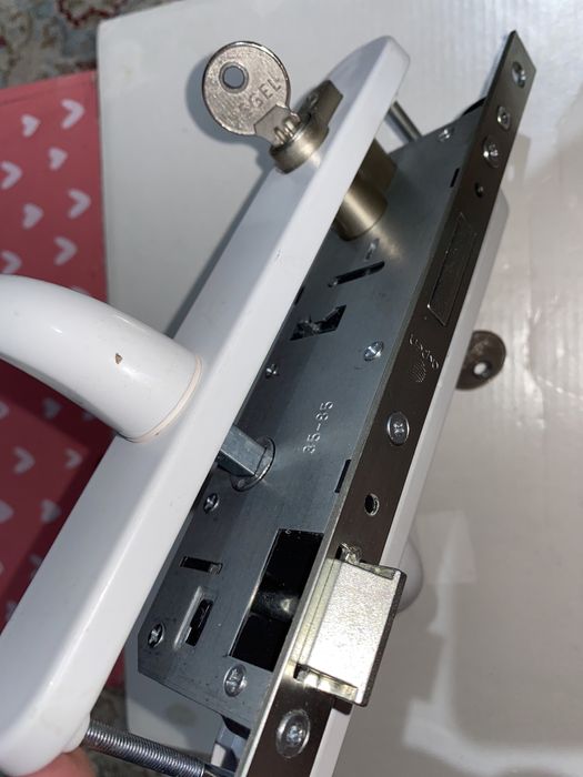 Пластиковая ручка, сердцевина, механизм