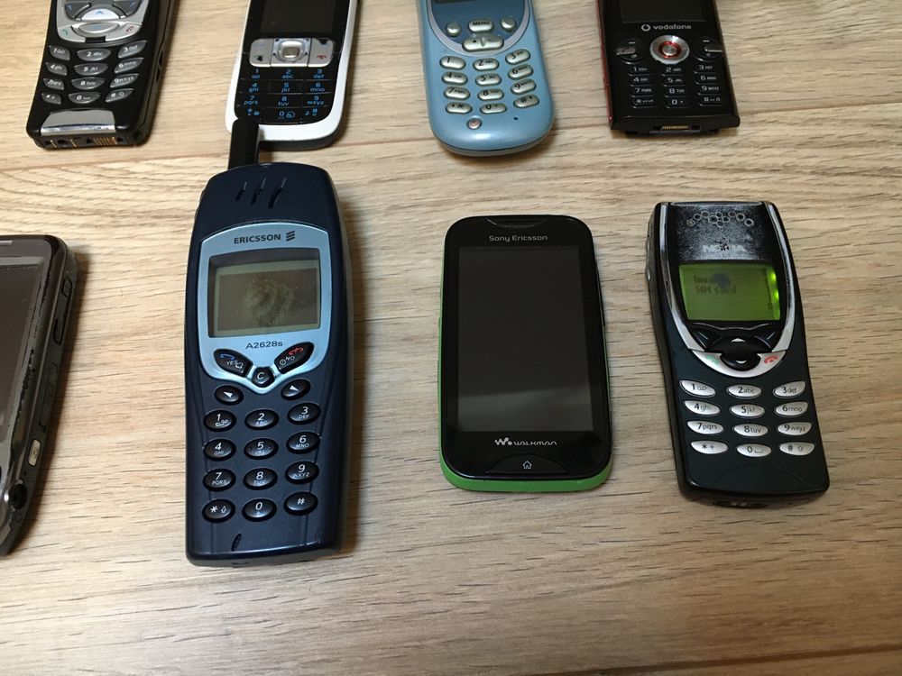 Lot Telefoane Defecte Nokia 8210 6680 8310i Ericsson A2628 Motorola