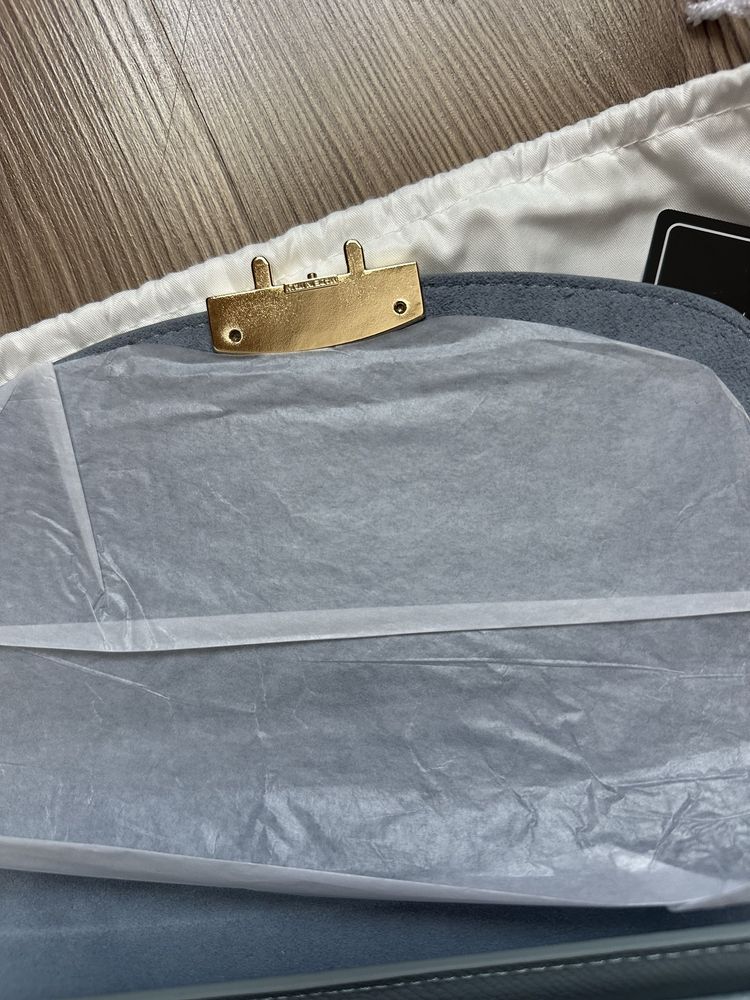 Чисто нова чанта Furla Metropolis