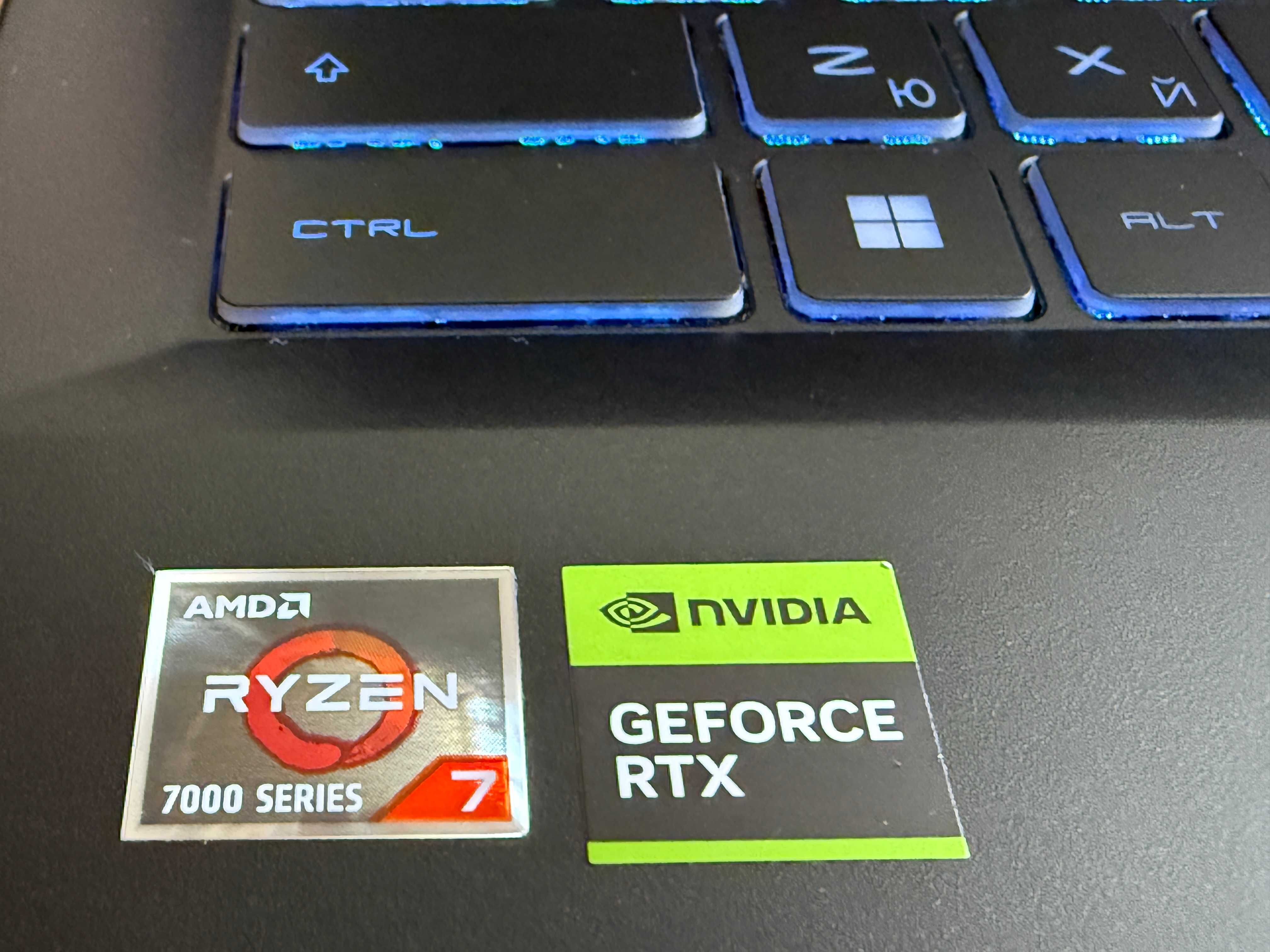 144Hz MSI Bravo`Ryzen 7-7735HS/RTX 3050-6GB/32GB DDR5/1TB NVMe/FHD IPS