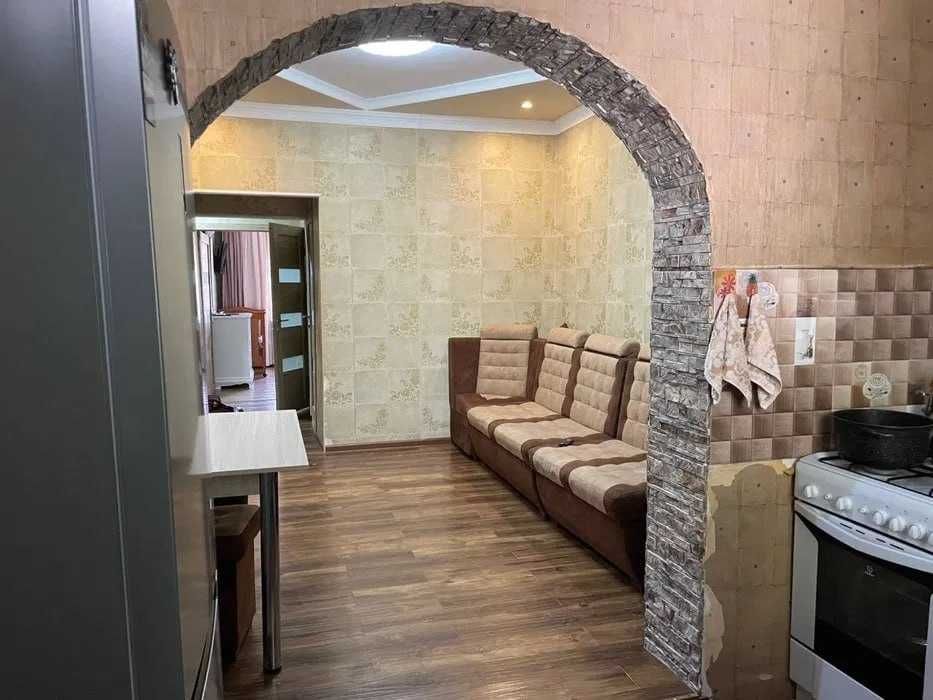 Продаётся Карасу-1 3/1/5  с парковкой + задний дворик ор-р 209-школа !