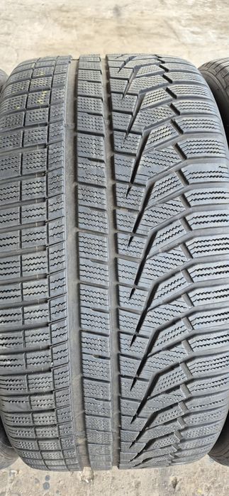 4 anvelope iarna Hankook 295/35/23.Pretul este pe bucata.