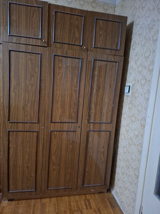 Продаётся.  Шкаф  Для.  Спальный