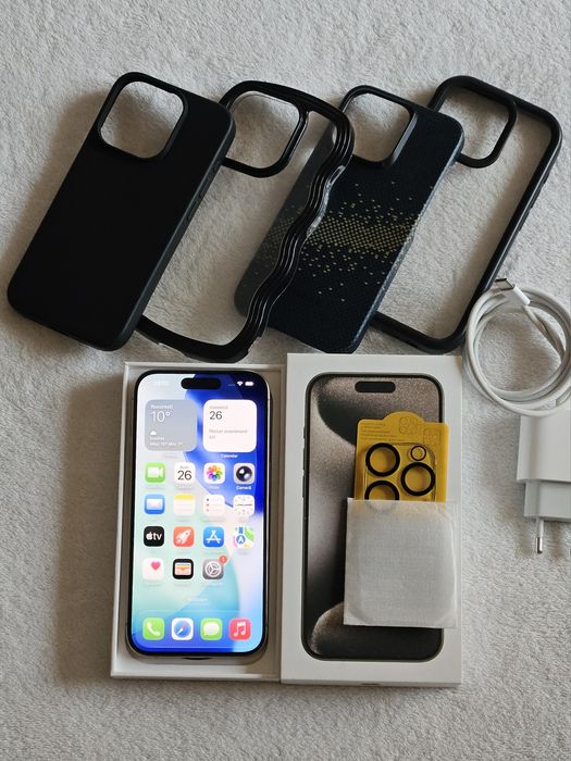 Vând 2 Iphone 15 pro Natural Titanium IMPECABILE