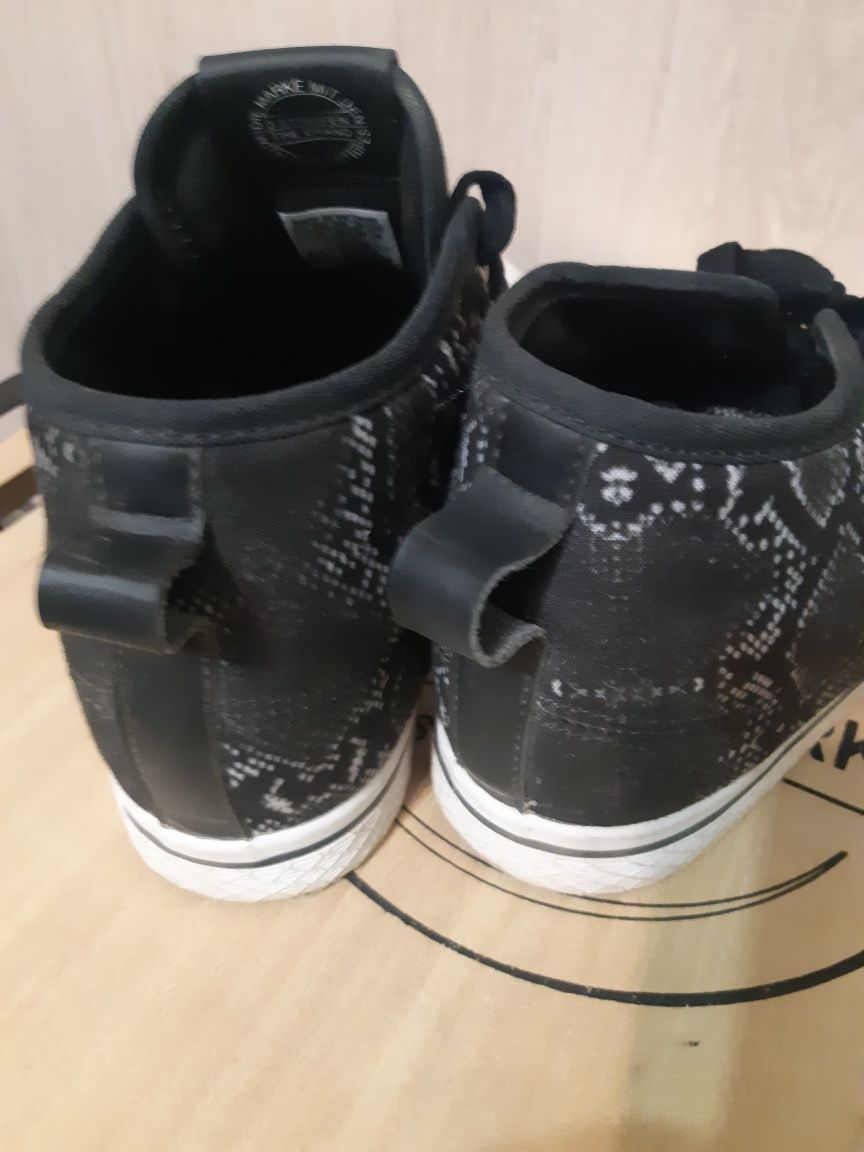 Дамски обувки Adidas
