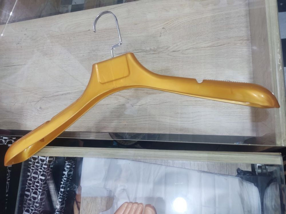 Продам вешалки для магазина